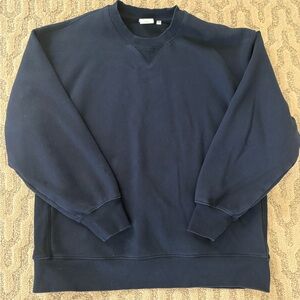 Aritzia Size L Boyfriend Fit Sweatshirt